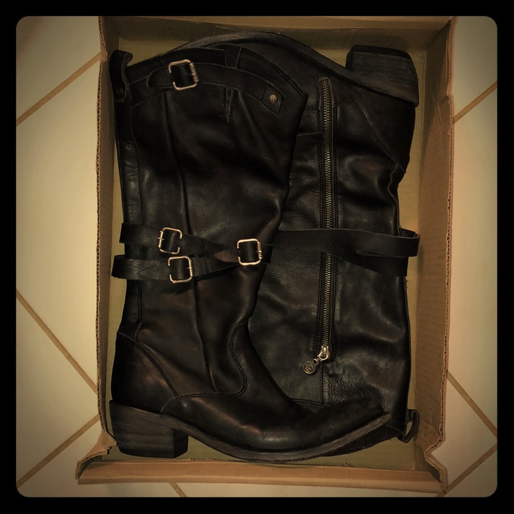 Black Leather Boots
